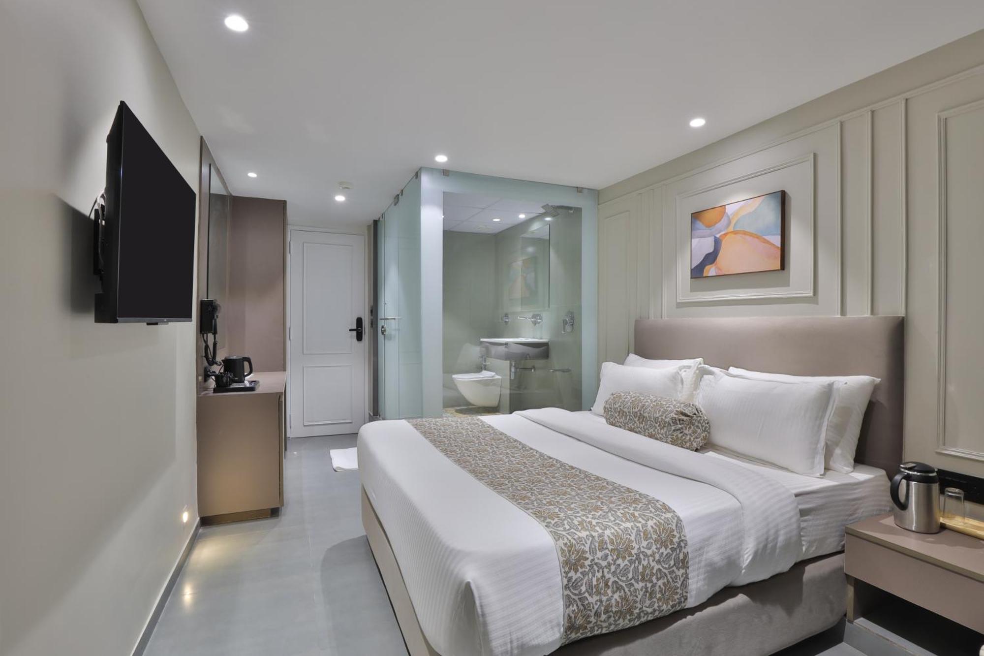 Hotel The Grand Suites Ahmedabad Buitenkant foto